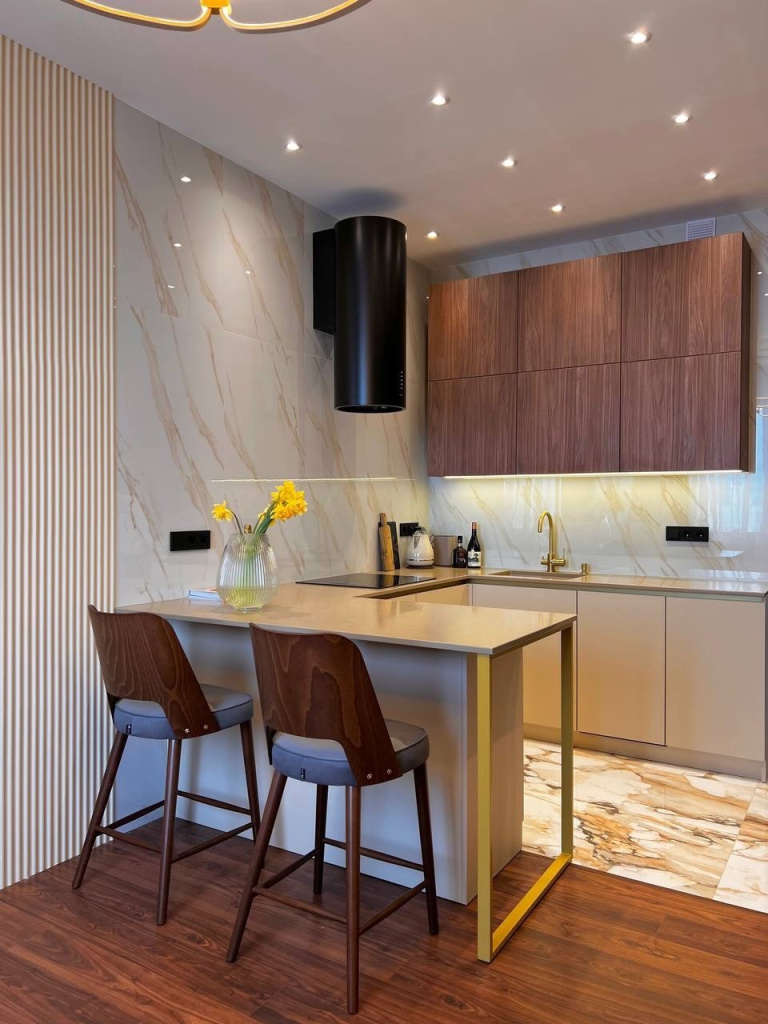 SHELL blue&brown.jpg